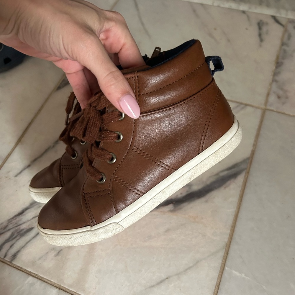 Brown boots